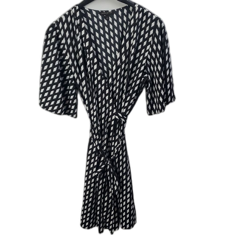 Banana Republic Women's Geometric Black White Midi Wrap Dress Sz 14 Boho, Y2K